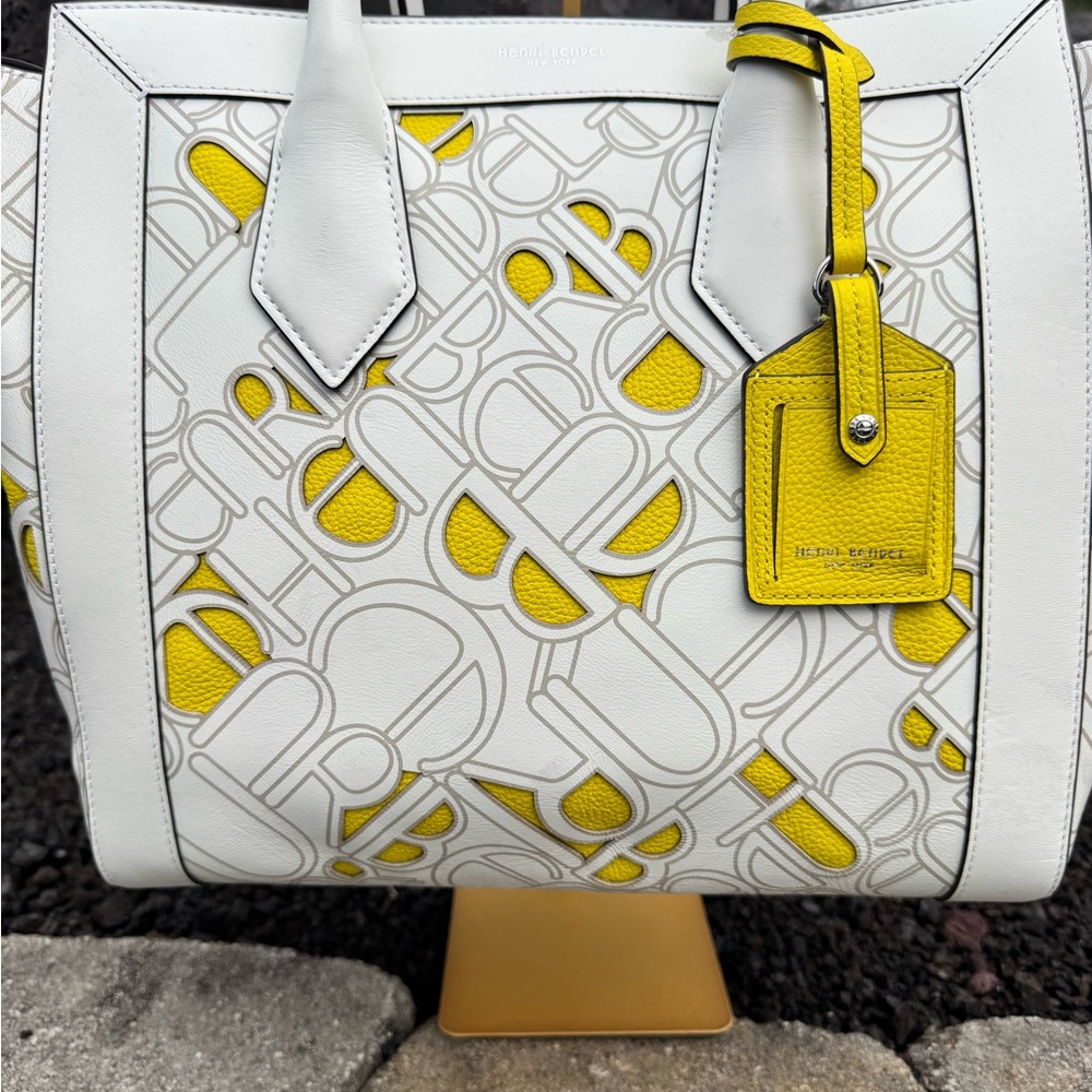 Henri Bendel RARE Tote White Yellow Signature Cutout Leather Bag with Dust Bag - Picture 8 of 16